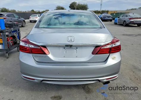 2017 Honda Accord Exl z USA, uszkodzony, nr VIN 1HGCR2F81HA173402